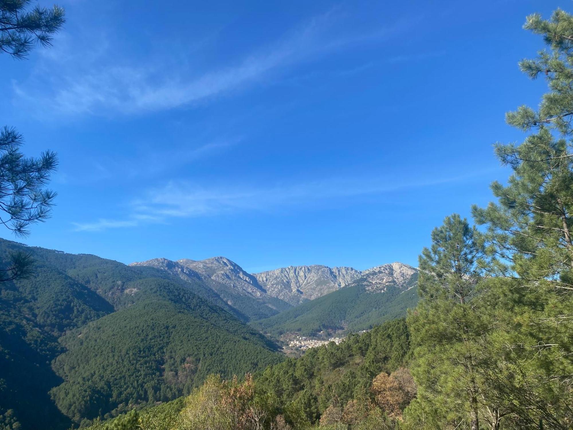 Hostal Cielo De Gredos Guisando Eksteriør billede